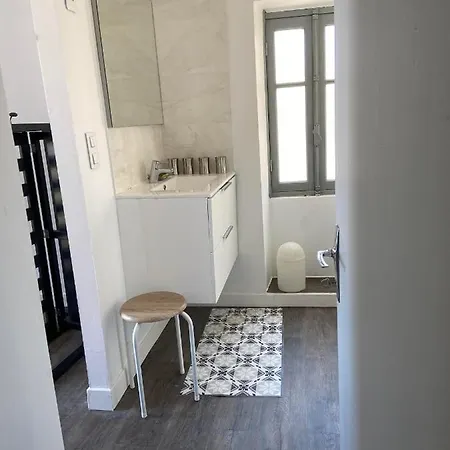 Casa *